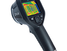 太陽光パネルの点検